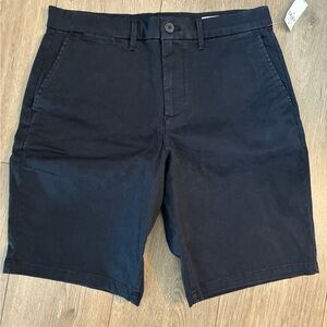 NWT Gap Men's Waist 30 Navy Chino in 10” Shorts